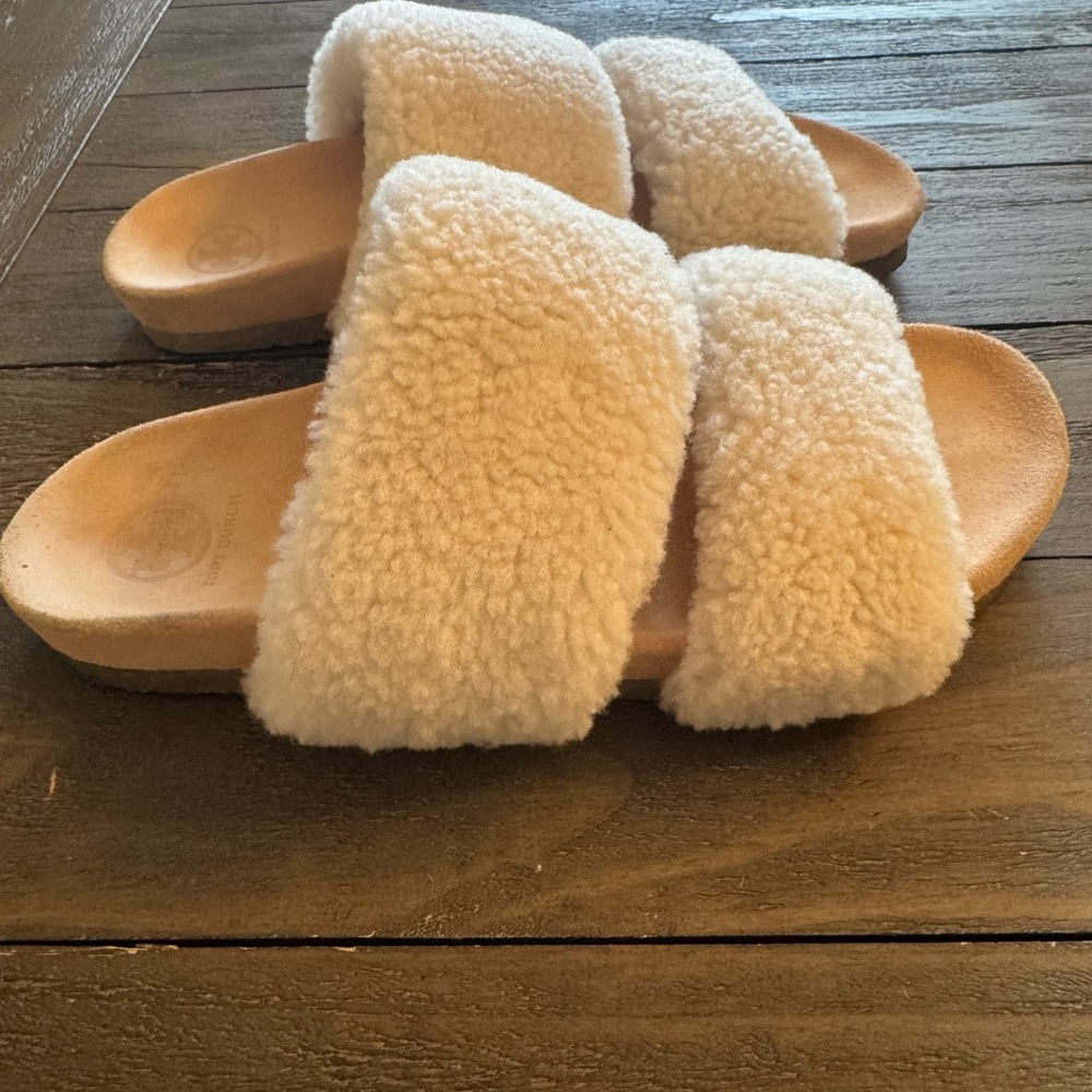 Gently Used Tory Burch Fur slippers Beige sz 9 Sheldon Shearling Two Band Slide - Picture 10 of 14